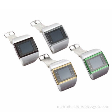 Q1 Smart Watch, Quad-band/Touchscreen/Camera/GPRS, MP3/4, Bluetooth/FM Radio/G-sensor/Compass